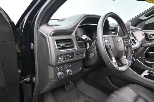 Used 2024 Chevrolet Tahoe RST w/ Luxury Package AWD/4WD image 30