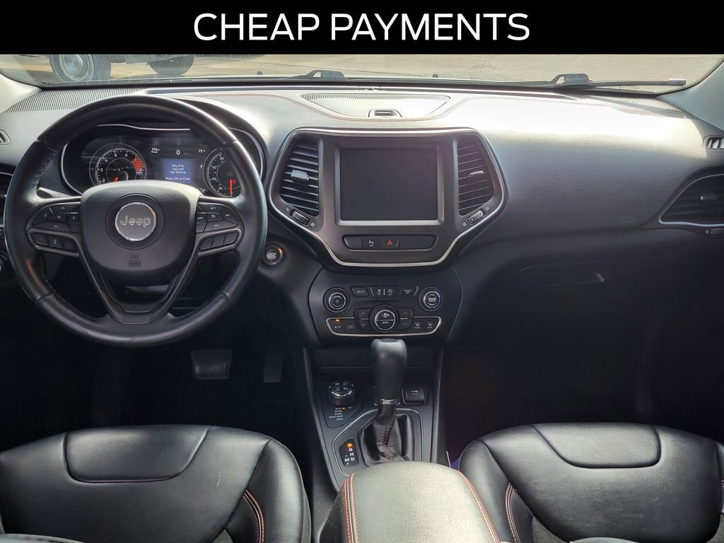 Used 2019 Jeep Cherokee Trailhawk image 8