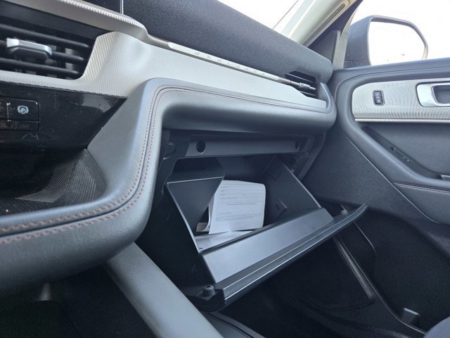 Certified 2025 Ford Explorer Active image 19