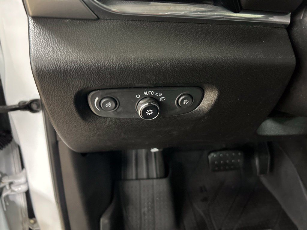 Used 2019 Chevrolet Traverse RS w/ LPO, Floor Liner Package AWD/4WD image 13