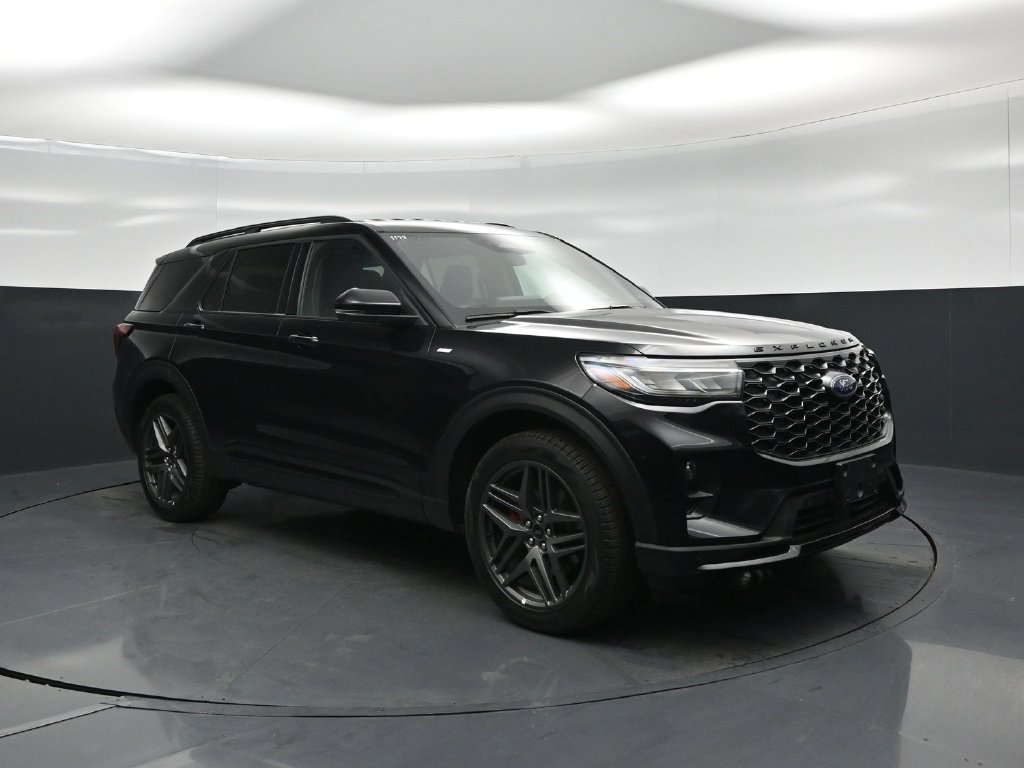 Certified 2026 Ford Explorer ST-Line w/ ST-Line Street Pack AWD/4WD image 55