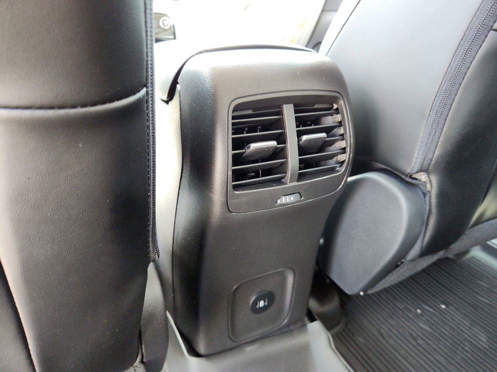 Certified 2024 Ford Escape SE FWD image 12