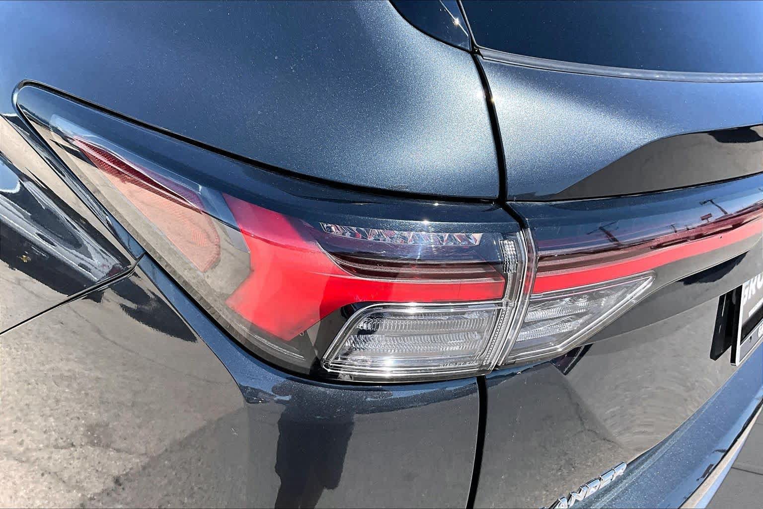 Used 2025 Mitsubishi Outlander SE AWD/4WD image 28