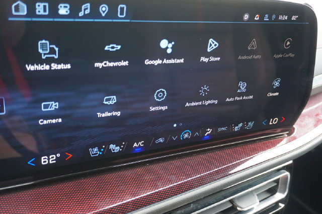 Used 2024 Chevrolet Traverse RS w/ LPO, Floor Liner Package FWD image 8