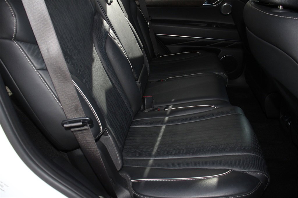 Used 2024 Genesis GV80 3.5T w/ Advanced Package image 25