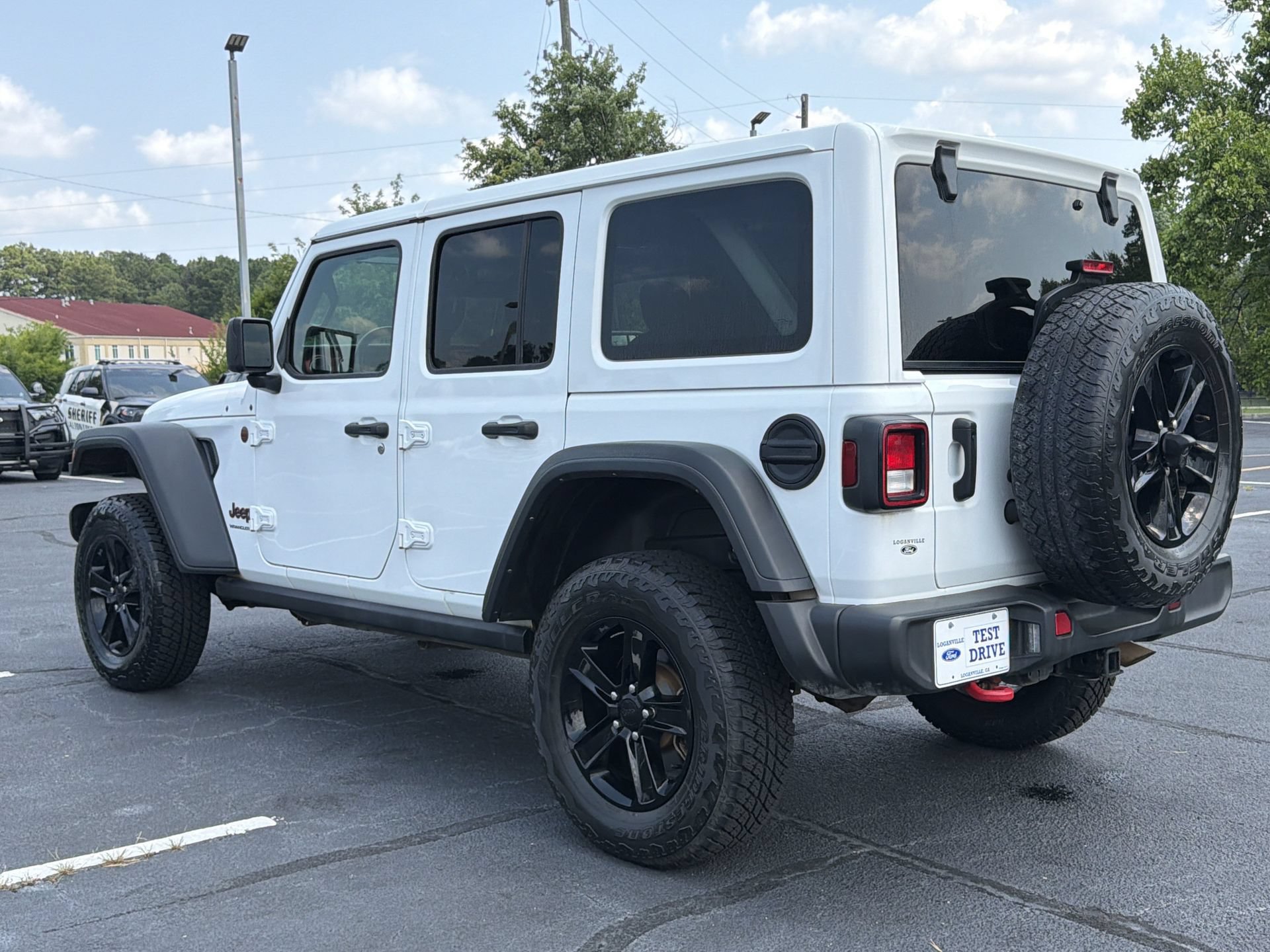 Used 2023 Jeep Wrangler Unlimited Rubicon AWD/4WD image 23