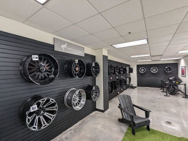 Used 2025 Toyota Camry XLE w/ Premium Plus Package FWD image 32