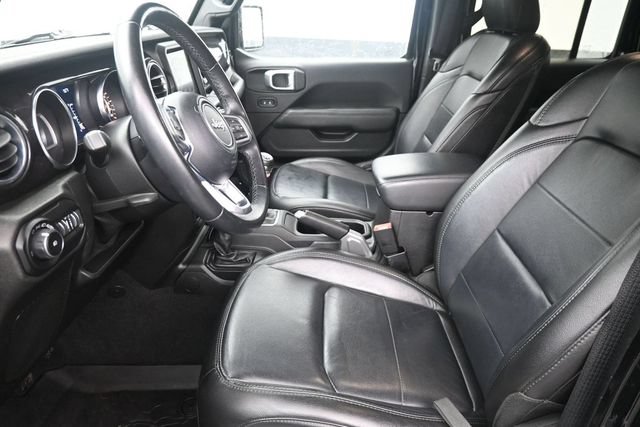Used 2020 Jeep Wrangler Unlimited Sahara AWD/4WD image 9