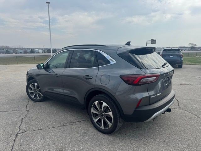 Certified 2024 Ford Escape Platinum w/ Class II Trailer Tow Package image 3