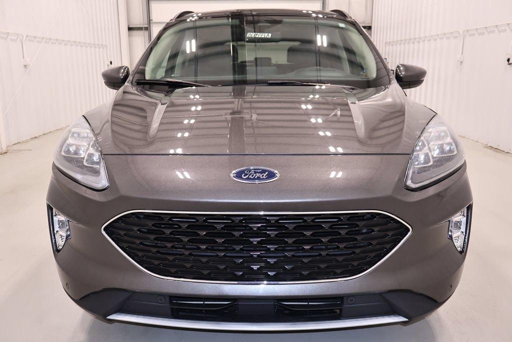 Certified 2020 Ford Escape Titanium w/ Titanium Premium Package 2.0 AWD/4WD image 5