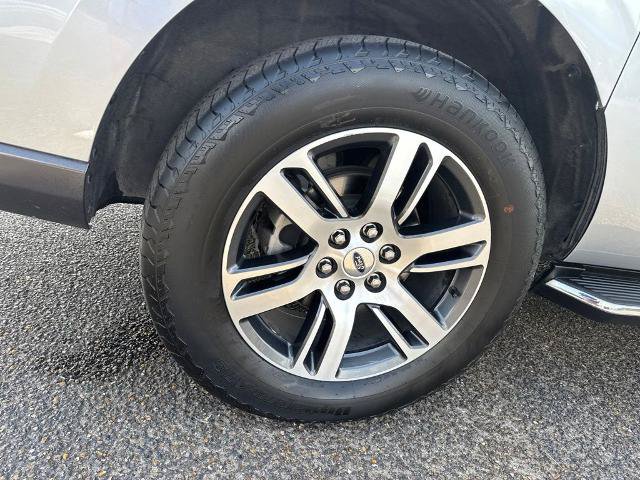 Certified 2023 Ford Expedition Max XLT RWD image 9