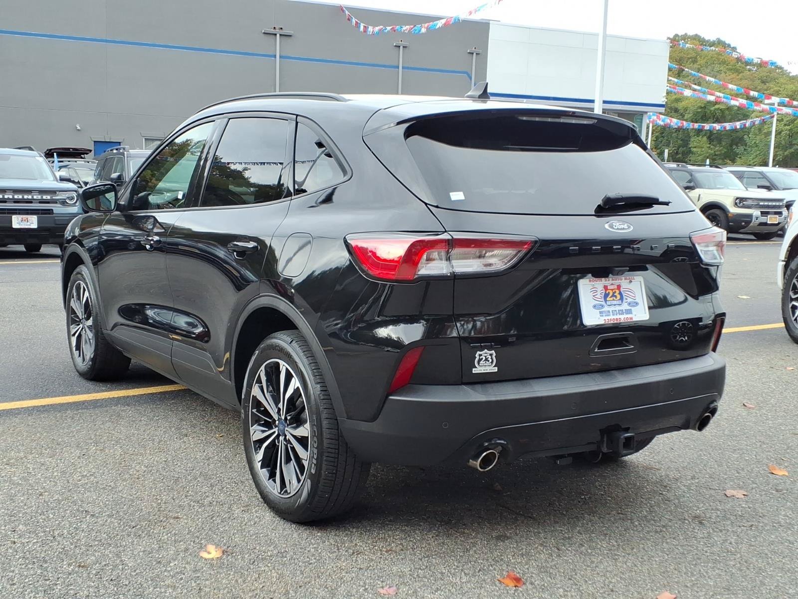Certified 2022 Ford Escape SEL w/ SEL Stealth AWD Package image 6