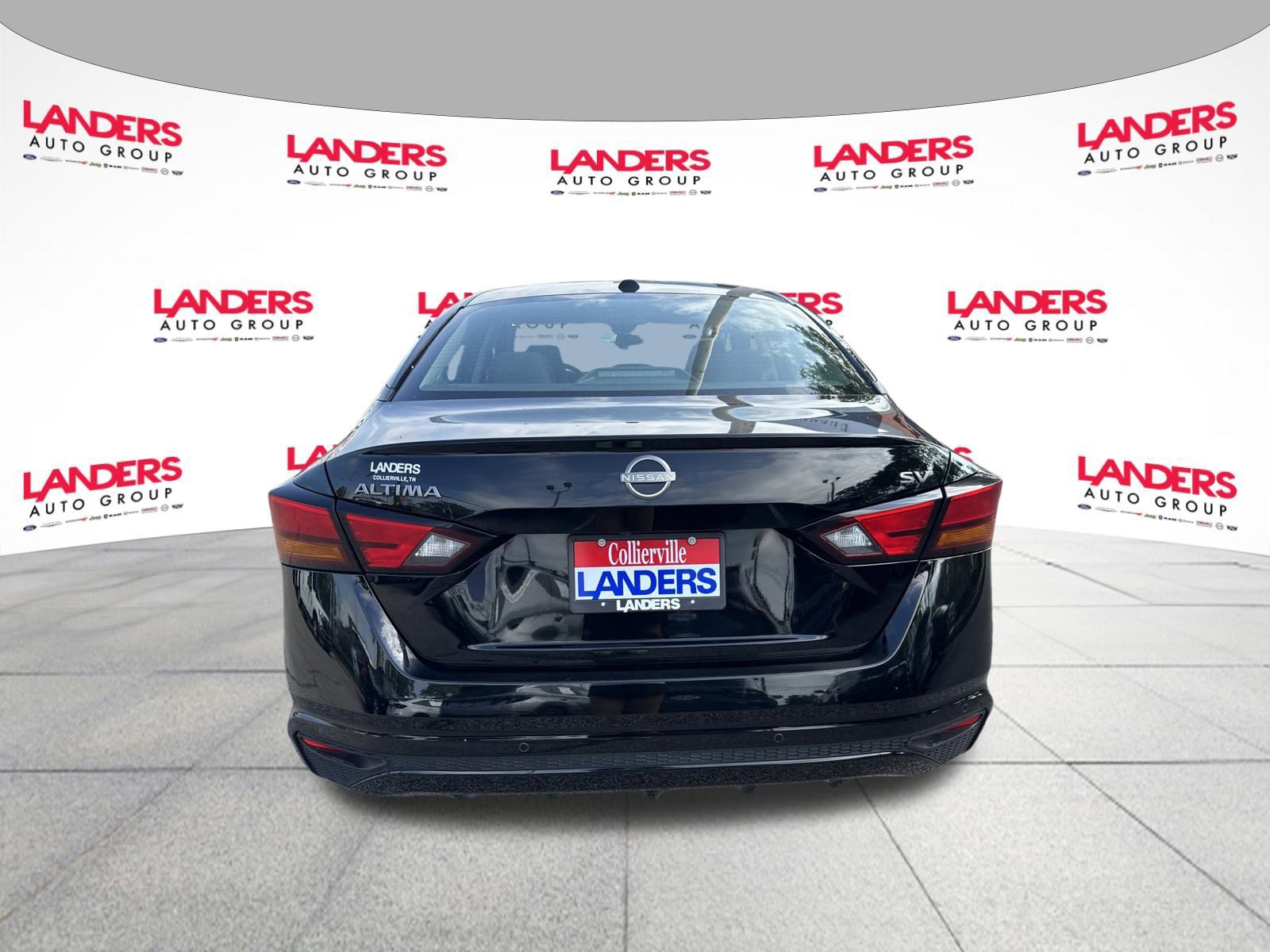 Used 2024 Nissan Altima 2.5 SV image 4