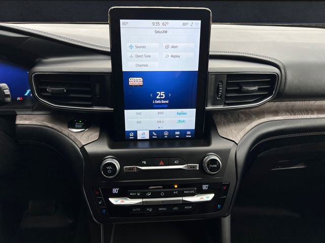 Certified 2020 Ford Explorer Platinum w/ Premium Technology Package image 11
