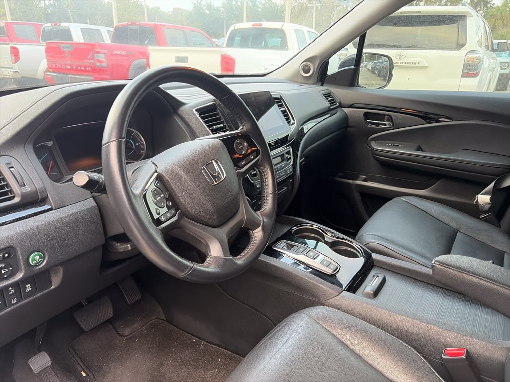 Used 2021 Honda Pilot Touring image 6