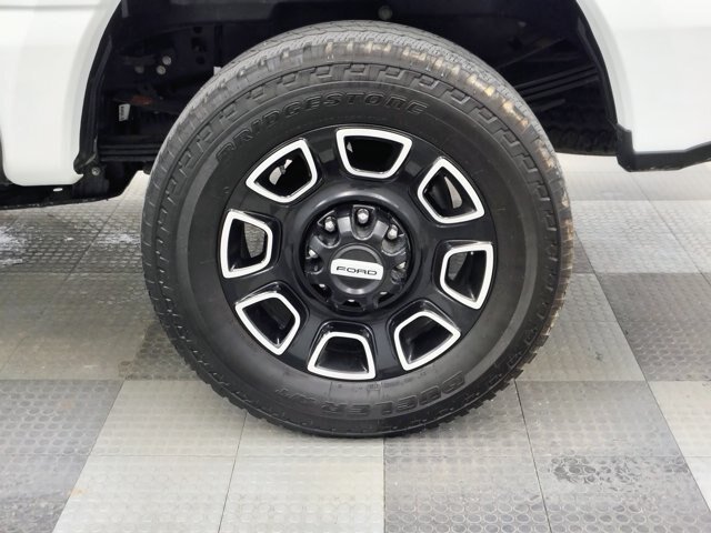 Certified 2025 Ford F350 Platinum AWD/4WD image 23