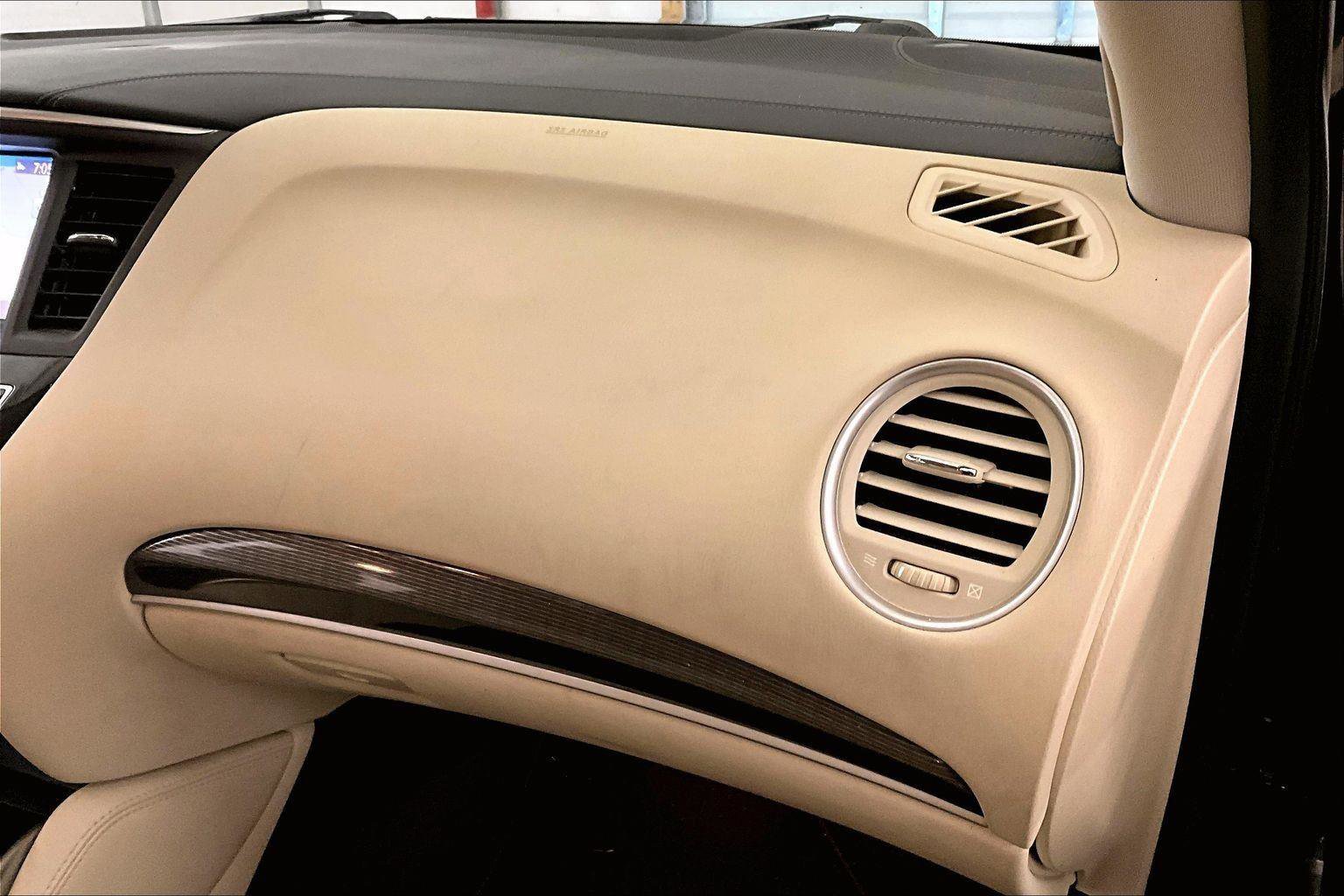 Used 2019 INFINITI QX60 Luxe w/ Essential Package image 15