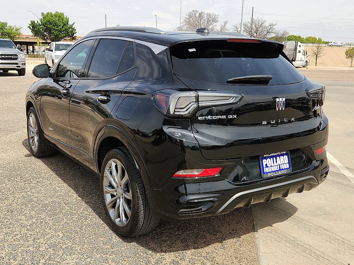 Used 2024 Buick Encore GX Avenir FWD image 2