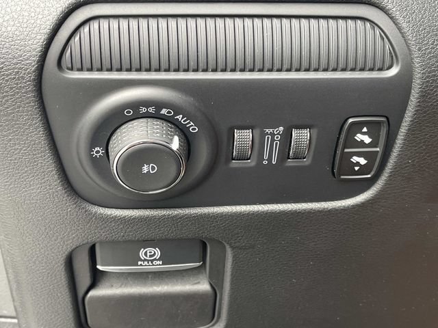 Used 2024 Jeep Wagoneer Series II AWD/4WD image 44
