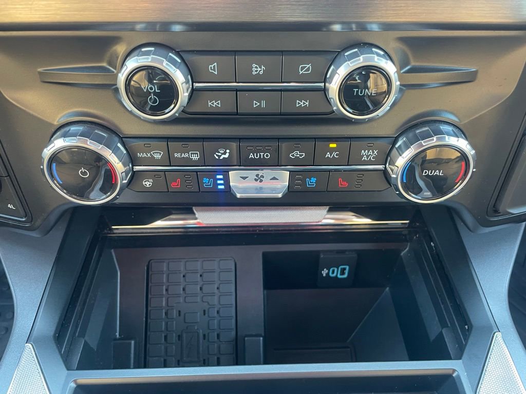 Certified 2024 Ford F250 Lariat w/ Chrome Package image 15