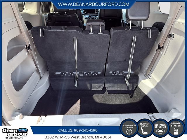 Used 2022 Chrysler Pacifica Touring-L FWD image 7
