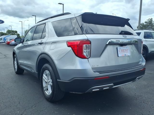 Certified 2021 Ford Explorer XLT w/ Equipment Group 202A AWD/4WD image 4