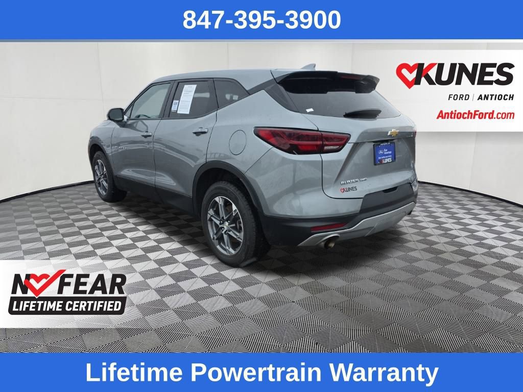 Used 2023 Chevrolet Blazer LT image 3