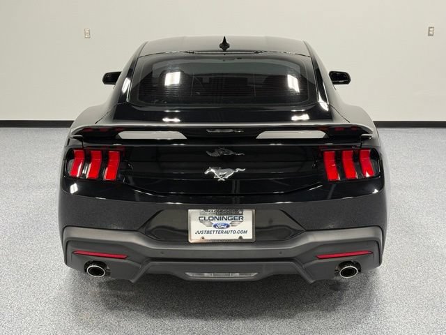 Certified 2024 Ford Mustang Coupe RWD image 10