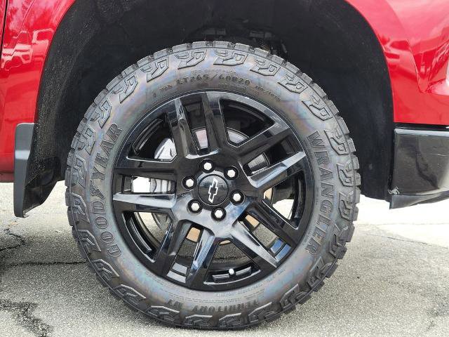 Used 2023 Chevrolet Silverado 1500 LT Trail Boss w/ Convenience Package II image 11