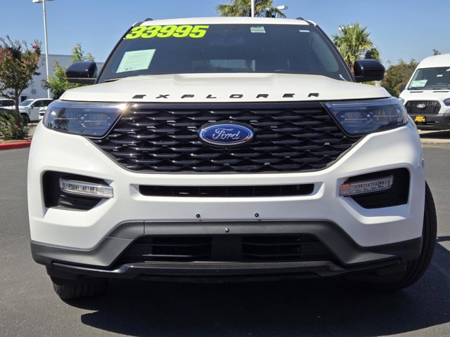 Certified 2022 Ford Explorer ST-Line w/ Class IV Trailer Tow Package AWD/4WD image 2