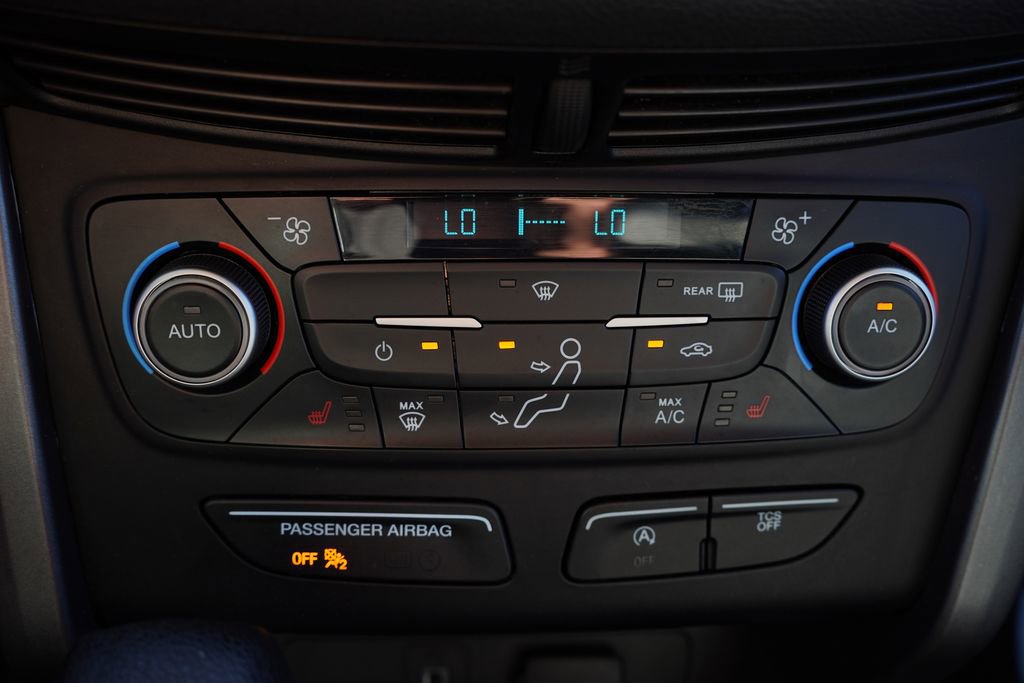 Certified 2018 Ford Escape SE w/ SE Sync 3 Package AWD/4WD image 25