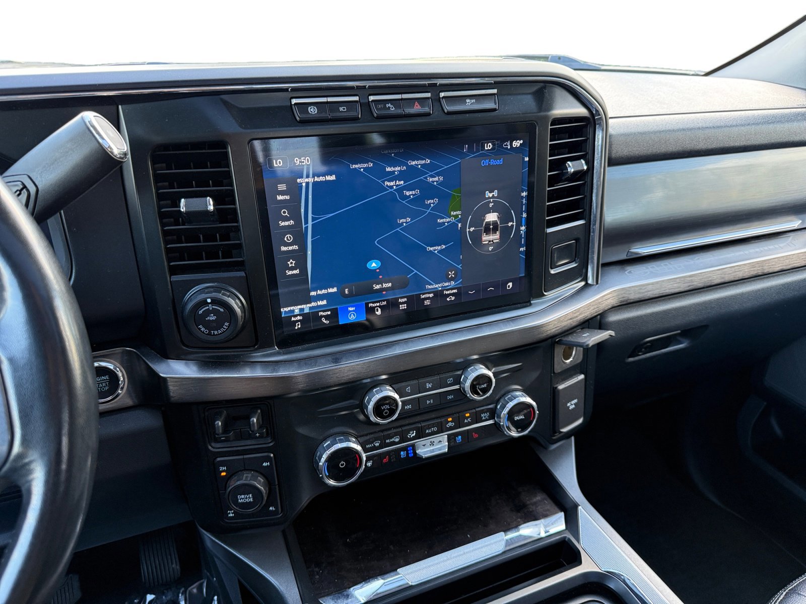 Certified 2023 Ford F250 Lariat w/ Lariat Ultimate Package image 12