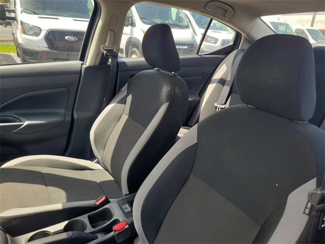 Used 2025 Nissan Versa S image 17