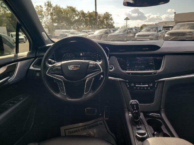 Used 2025 Cadillac XT5 Sportv AWD/4WD image 25