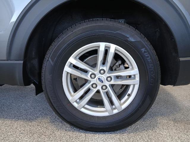 Certified 2023 Ford Explorer XLT w/ Equipment Group 202A image 9