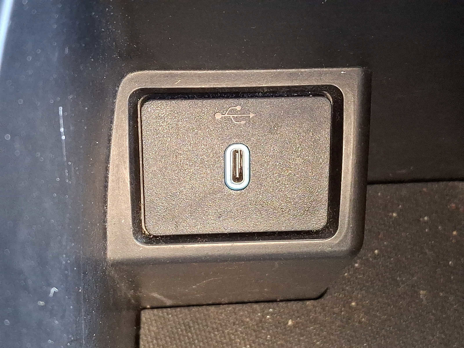 Certified 2020 Ford Escape SE Sport image 30