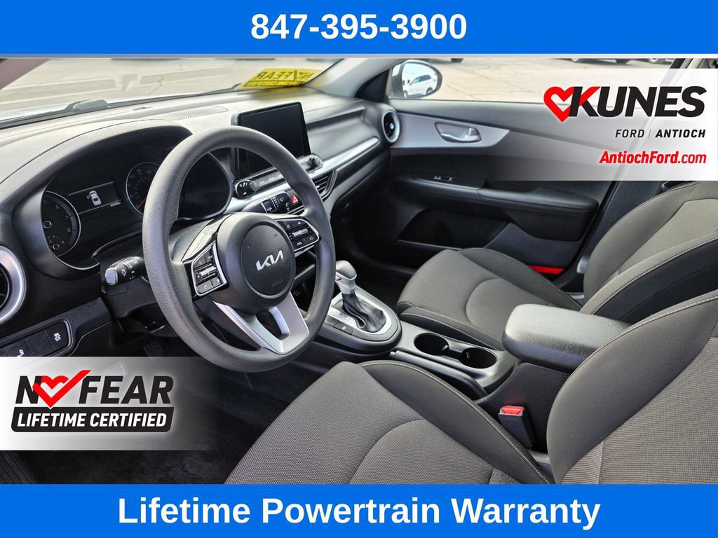 Used 2023 Kia Forte LXS w/ LXS Technology Package FWD image 17