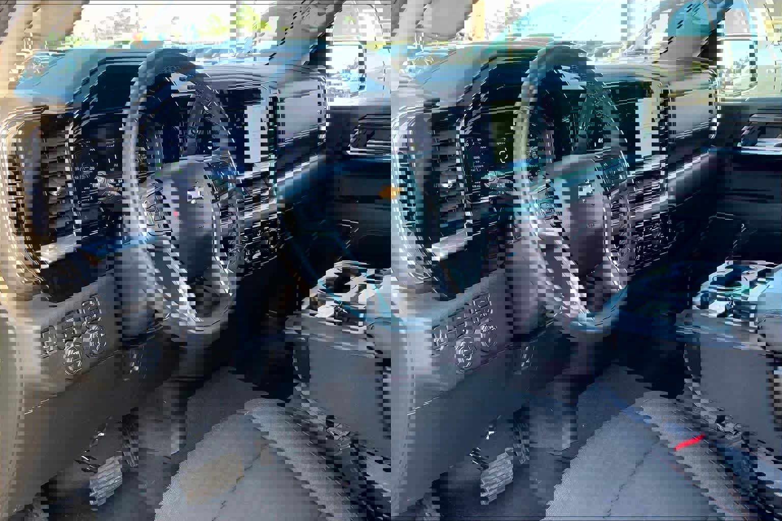 Used 2022 Chevrolet Silverado 1500 LT image 17