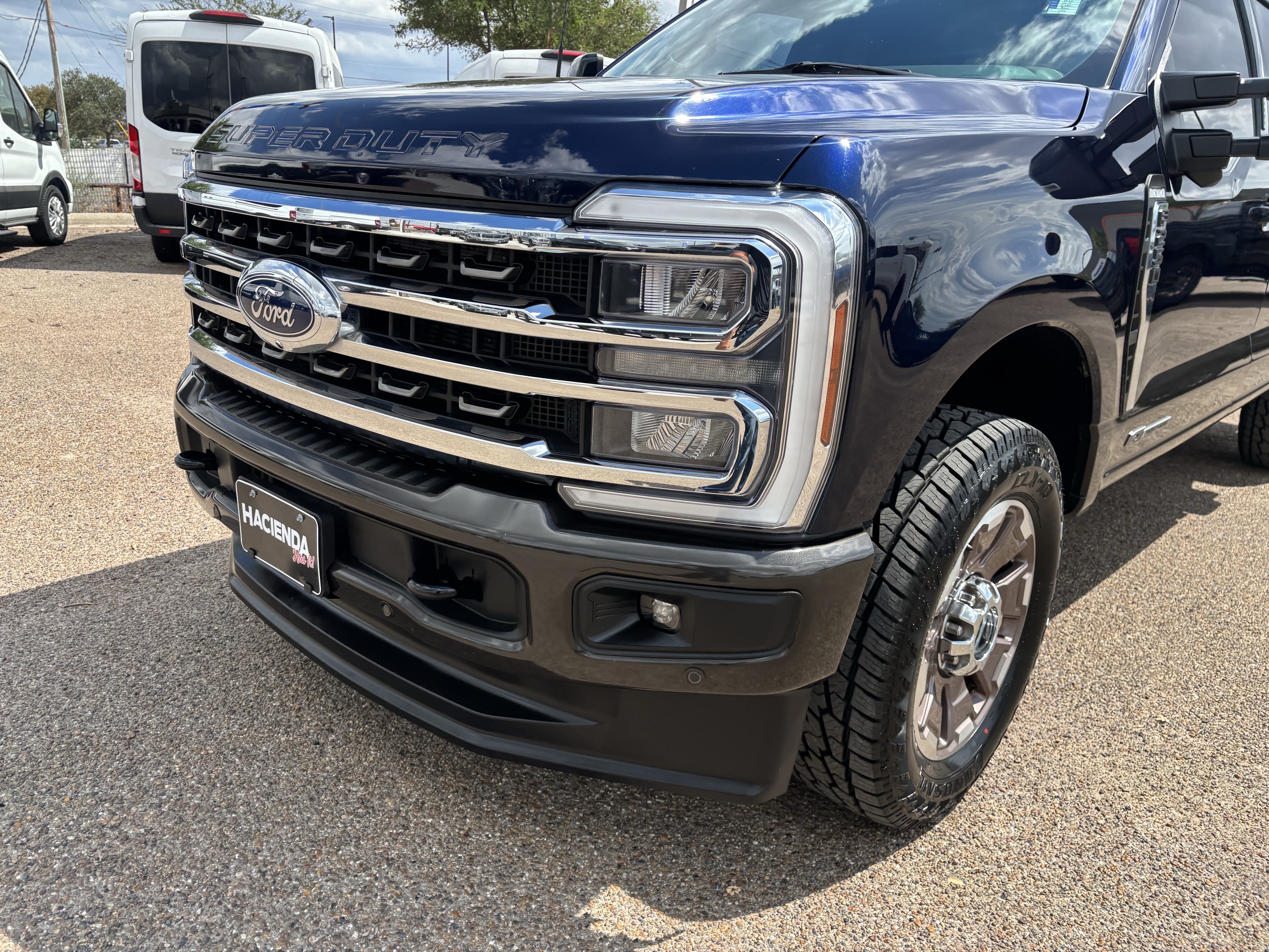 Certified 2024 Ford F250 King Ranch w/ FX4 Off-Road Package AWD/4WD image 7