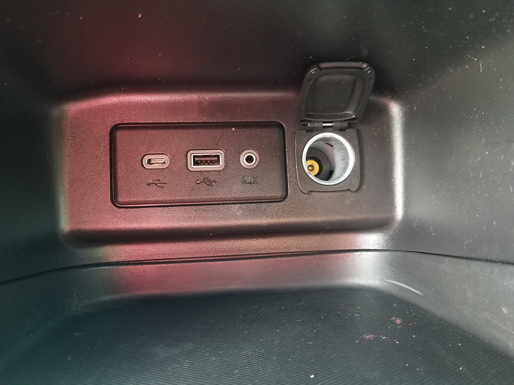Used 2024 Chevrolet Equinox LT FWD image 22