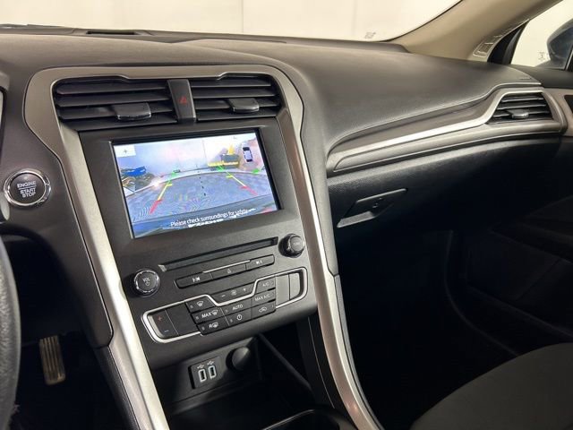 Certified 2020 Ford Fusion SE FWD image 13