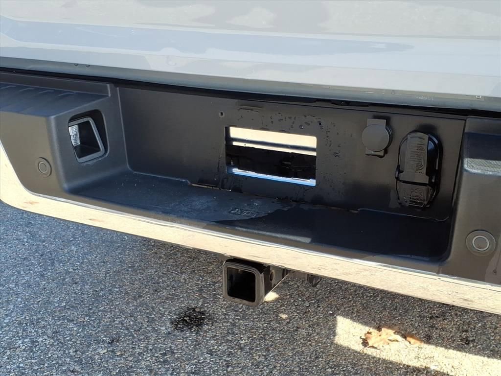 Certified 2025 Ford F150 XLT w/ Equipment Group 301A Standard image 5