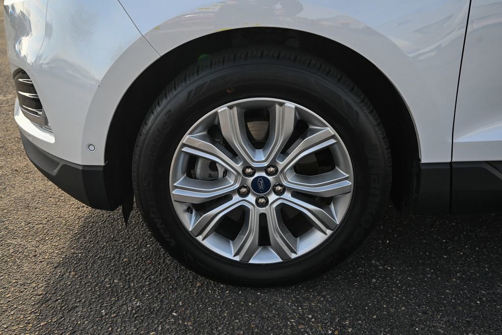 Certified 2020 Ford Edge Titanium w/ Equipment Group 301A image 15