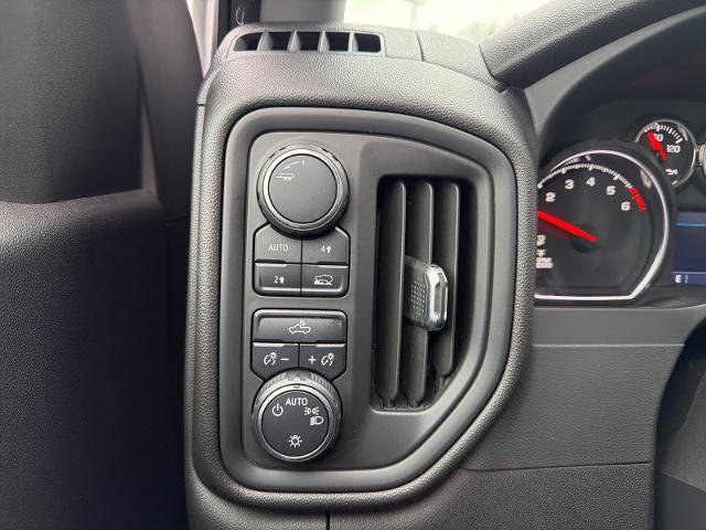 Used 2021 Chevrolet Silverado 1500 Custom w/ Safety Confidence Package image 21