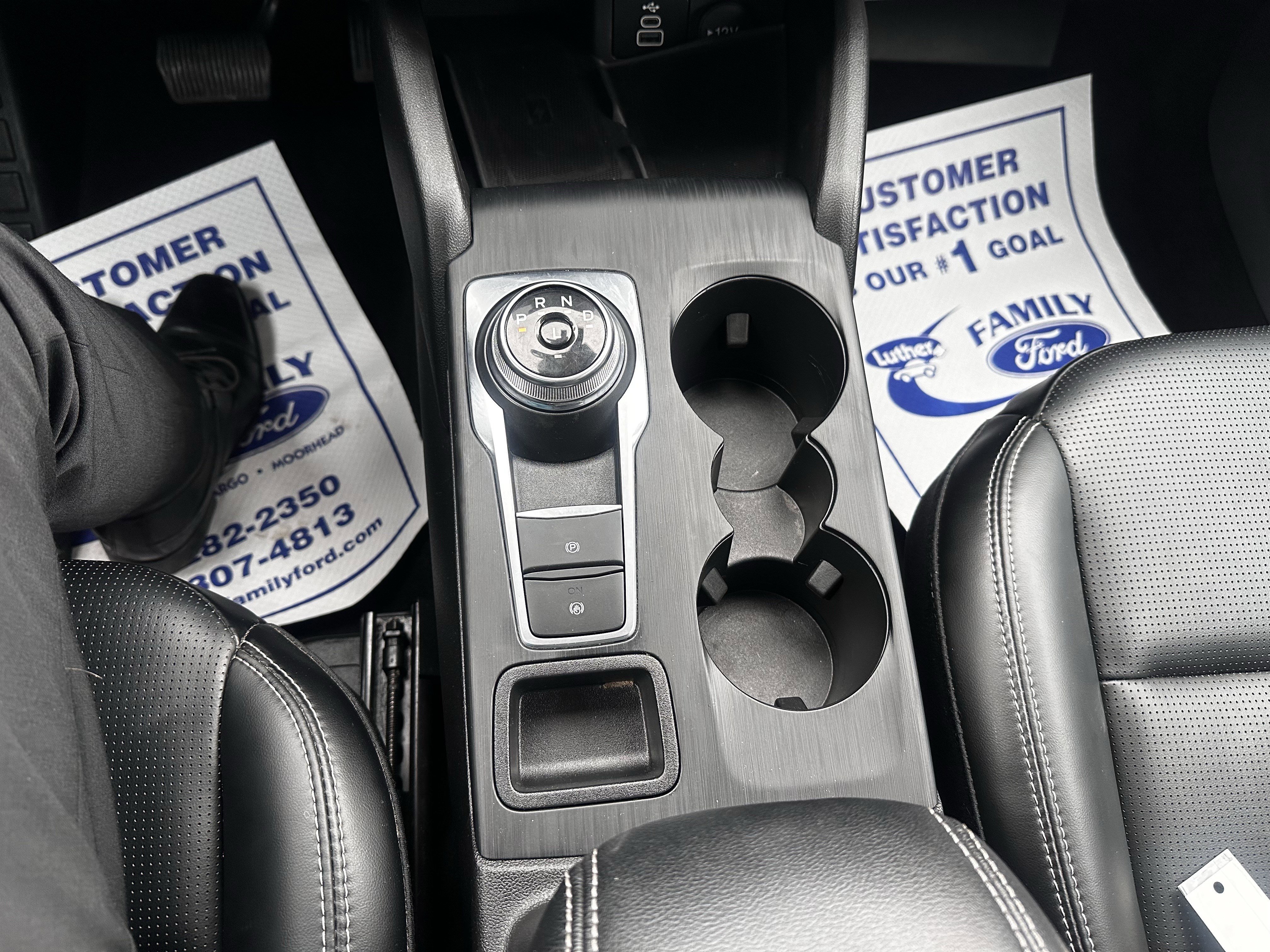 Certified 2025 Ford Escape Platinum AWD/4WD image 17