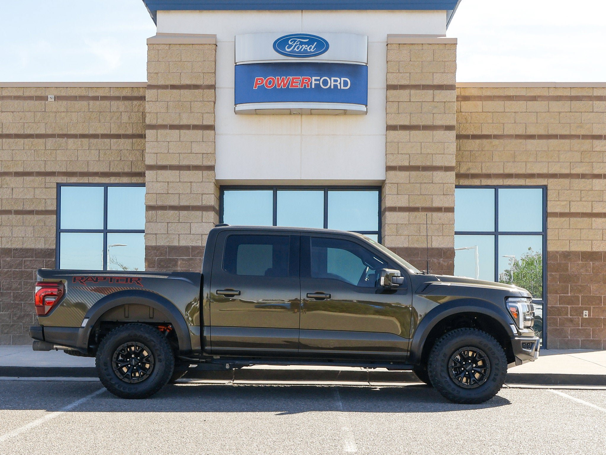 Certified 2025 Ford F150 Raptor AWD/4WD image 5