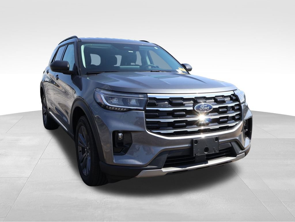 Certified 2025 Ford Explorer Active w/ Active Comfort Package AWD/4WD image 11