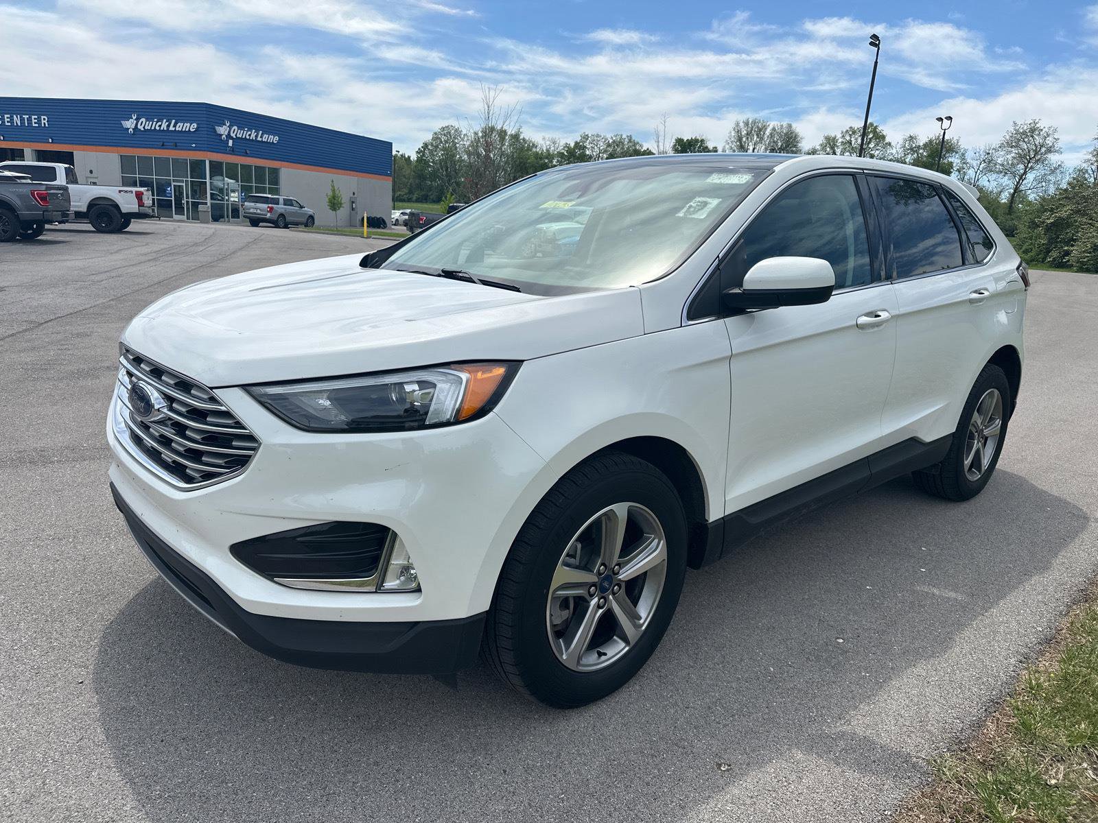 Certified 2022 Ford Edge SEL w/ Convenience Package image 3