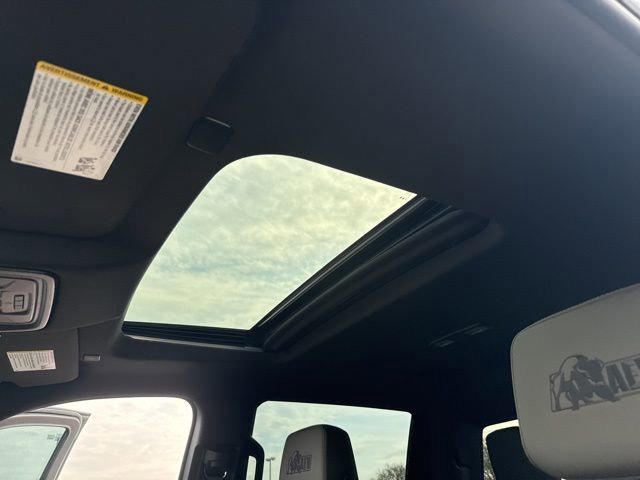 Used 2025 Chevrolet Silverado 2500 ZR2 w/ ZR2 Bison Edition image 39