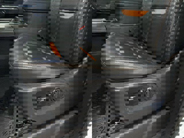 Used 2020 GMC Sierra 1500 AT4 w/ AT4 Premium Package AWD/4WD image 17